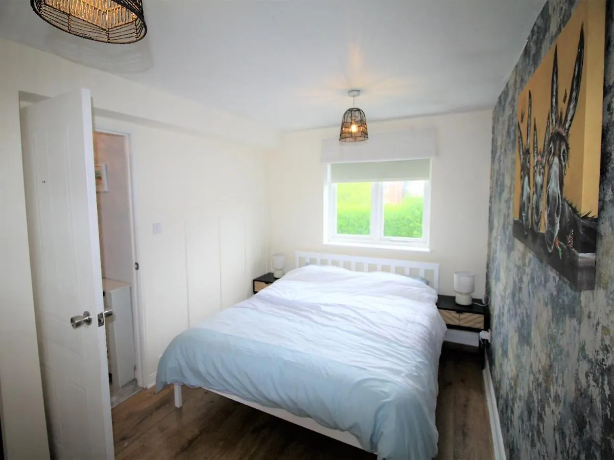 3 Bed Detached - Quiet Cul De Sac -Private Parking Villa Doncaster Vakantiehuis